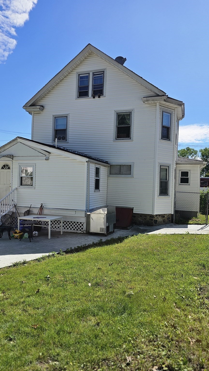 350 Washington St Property Photo 1