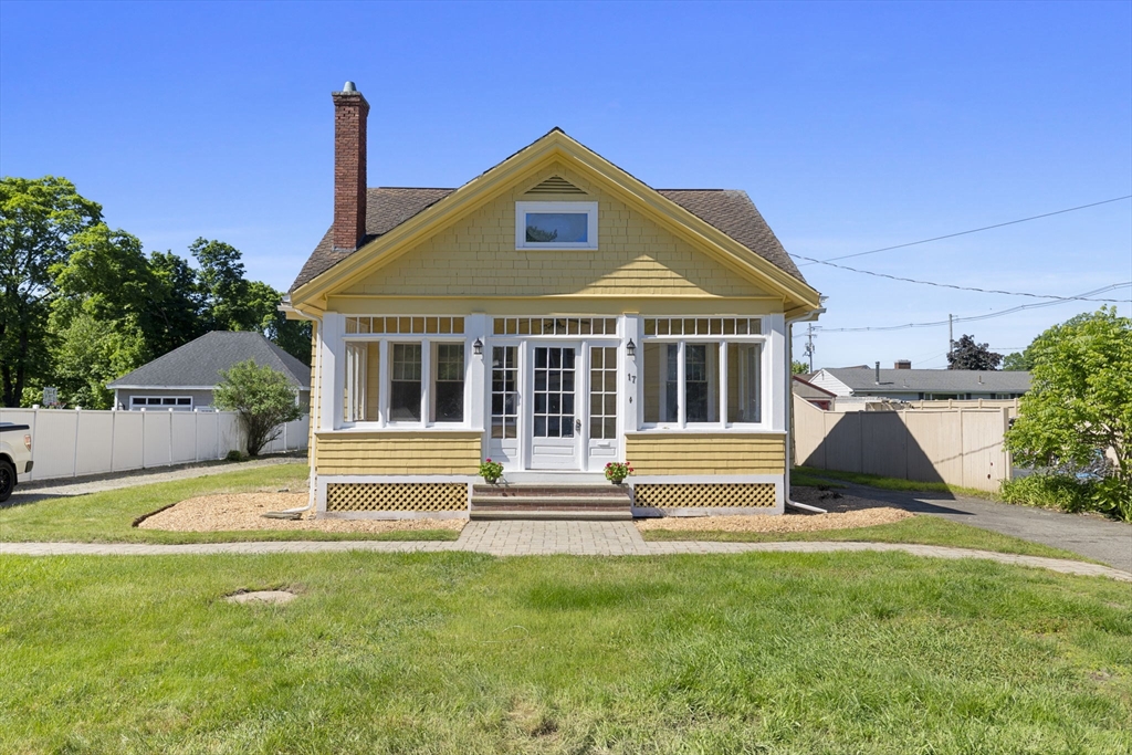17 Munroe Street Property Photo 1