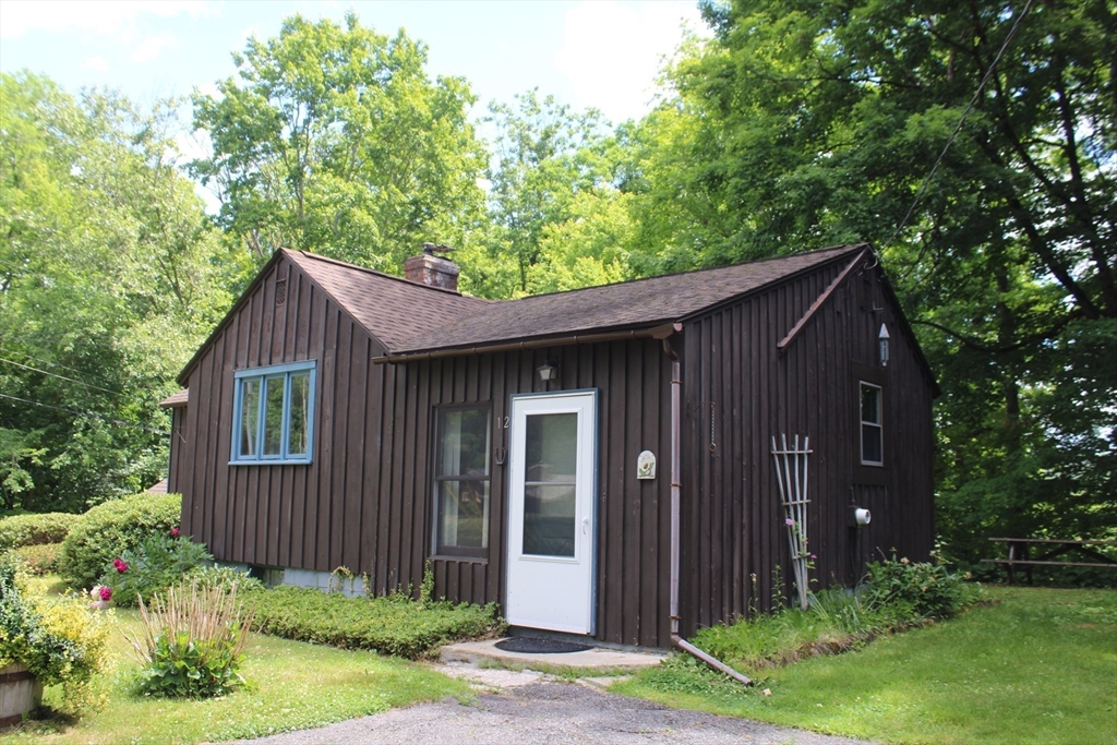 12 Barton Heights Property Photo 1