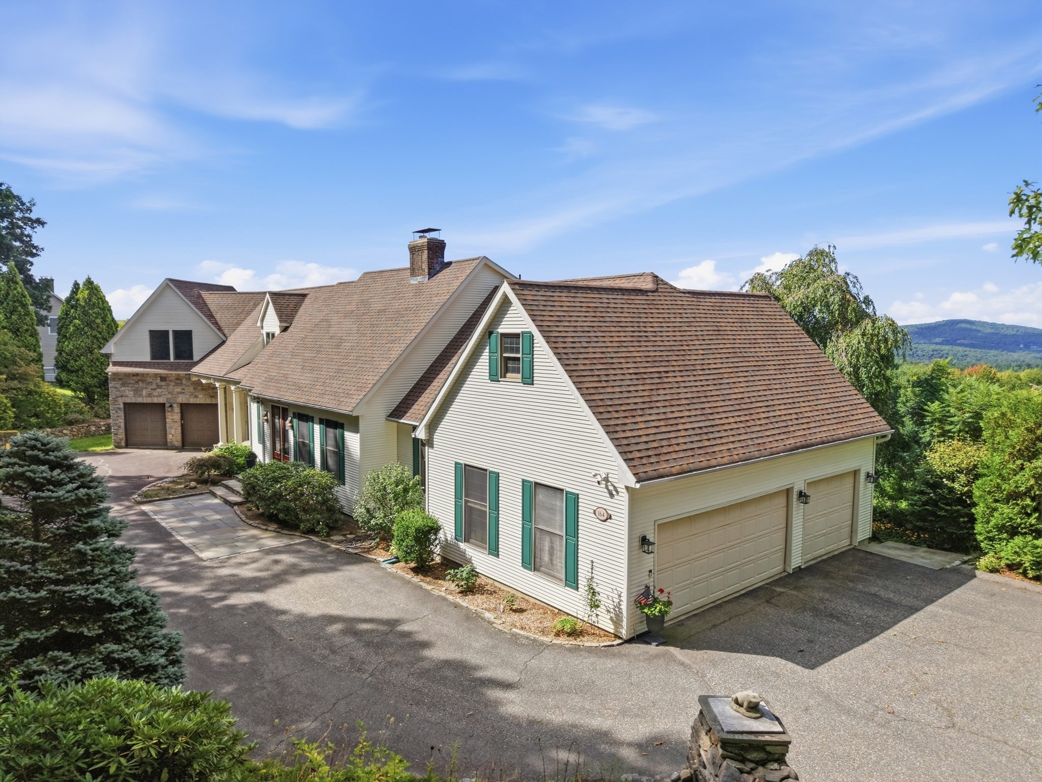 164 Hovey Rd Property Photo 1