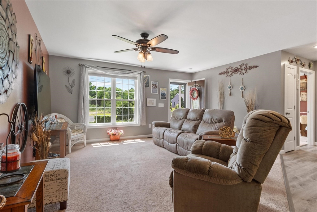 106 Drew Blvd Property Photo 14