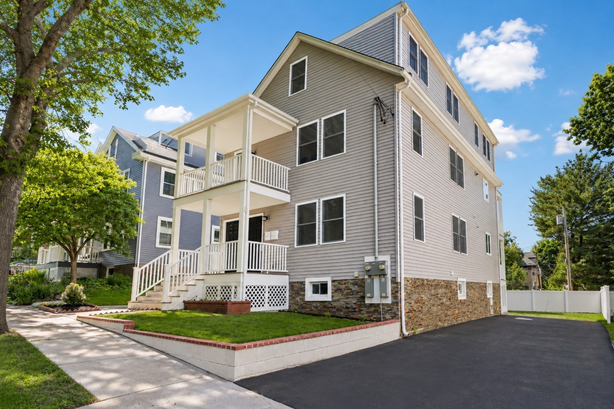 29 Coleman Rd # A Property Photo 4