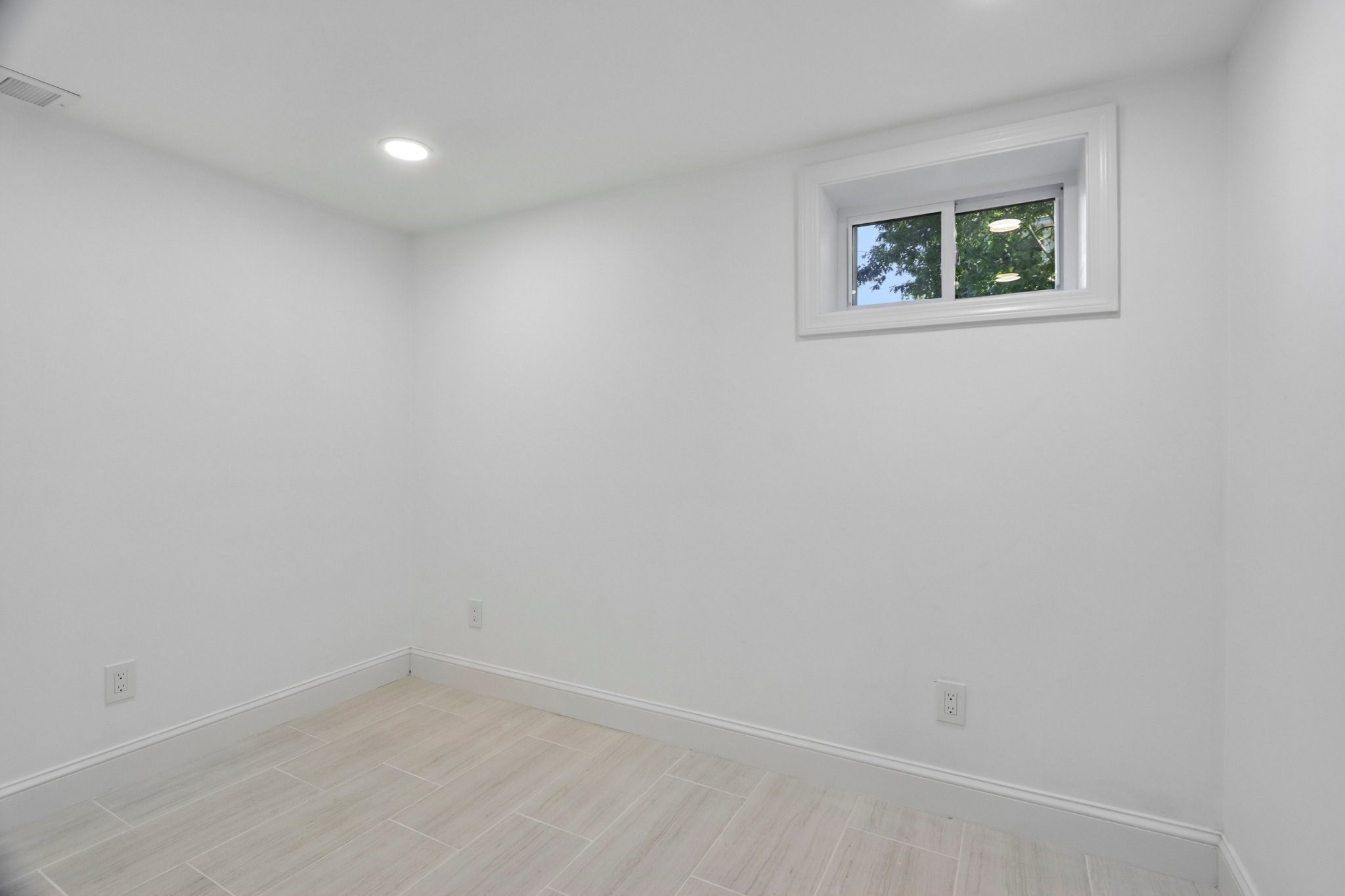 29 Coleman Rd # A Property Photo 23