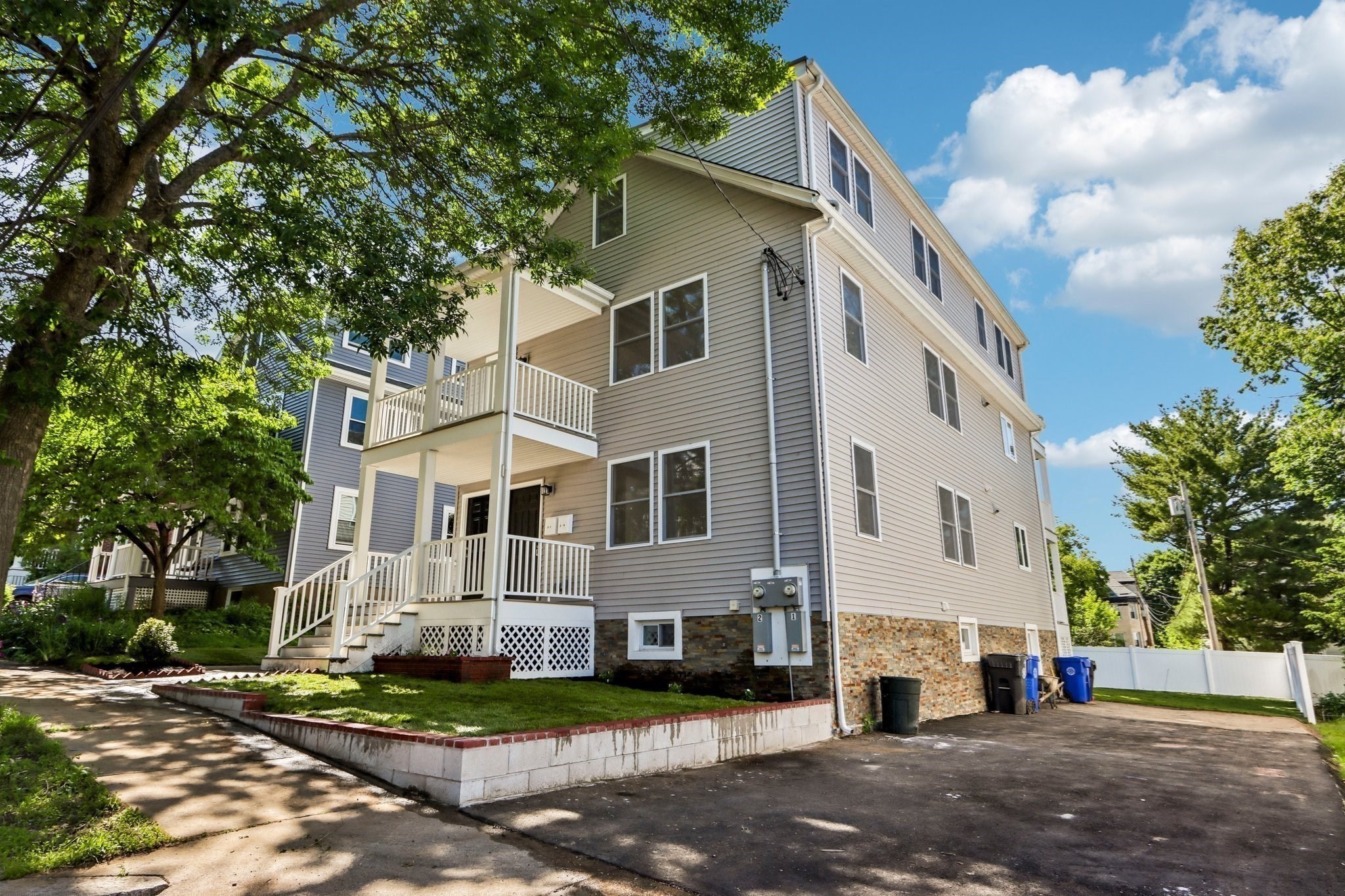31 Coleman Rd # B Property Photo 3