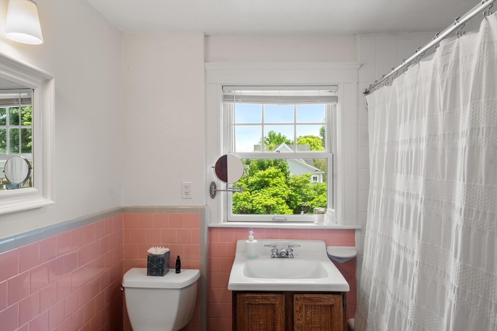 5 Houston Street Property Photo 19