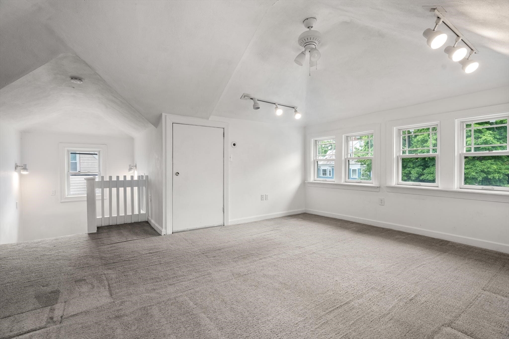 5 Houston Street Property Photo 22
