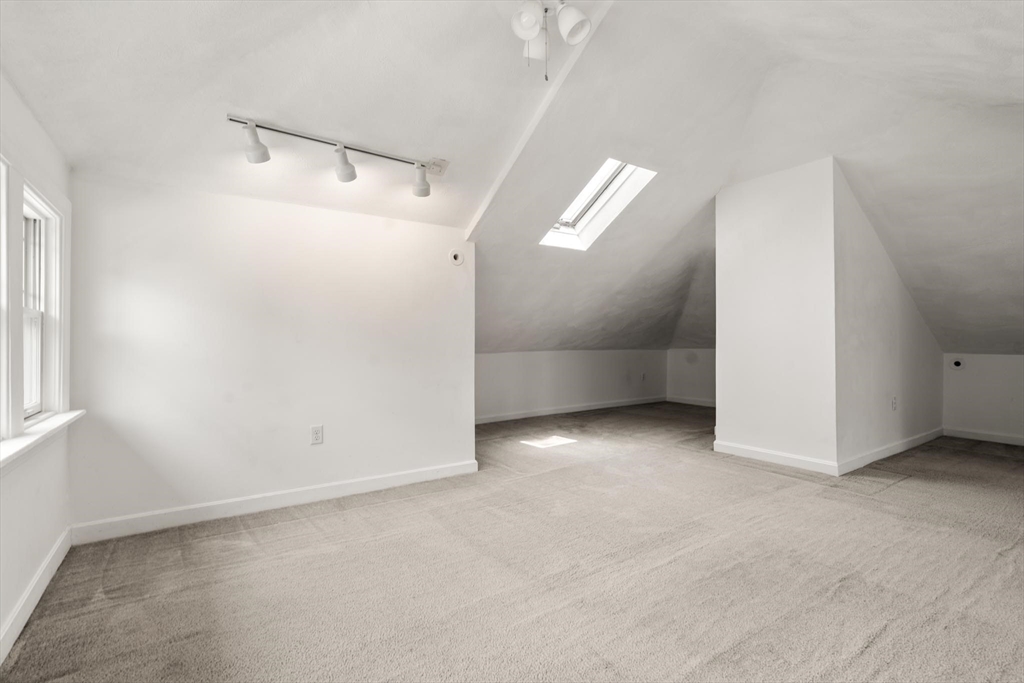 5 Houston Street Property Photo 23