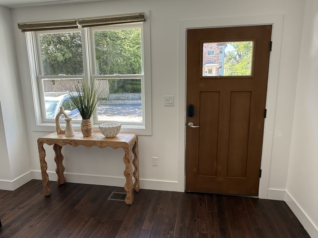 123 Nottinghill Rd Property Photo 2