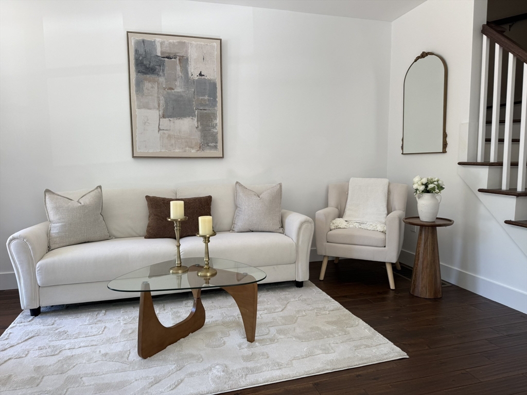 123 Nottinghill Rd Property Photo 4