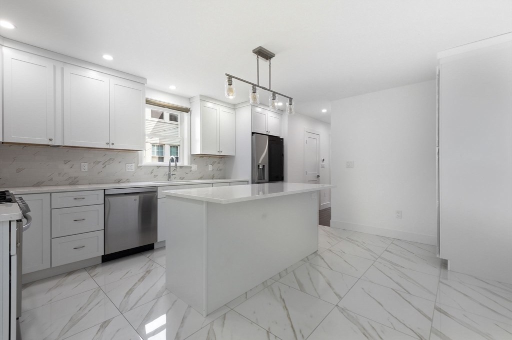 123 Nottinghill Rd Property Photo 9