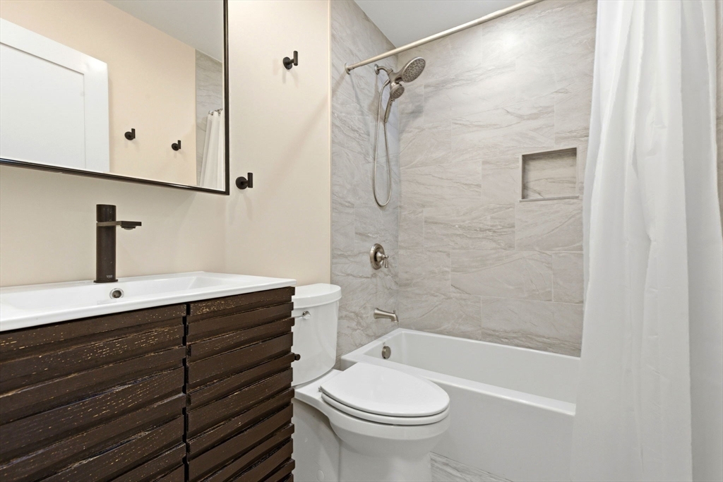 123 Nottinghill Rd Property Photo 14
