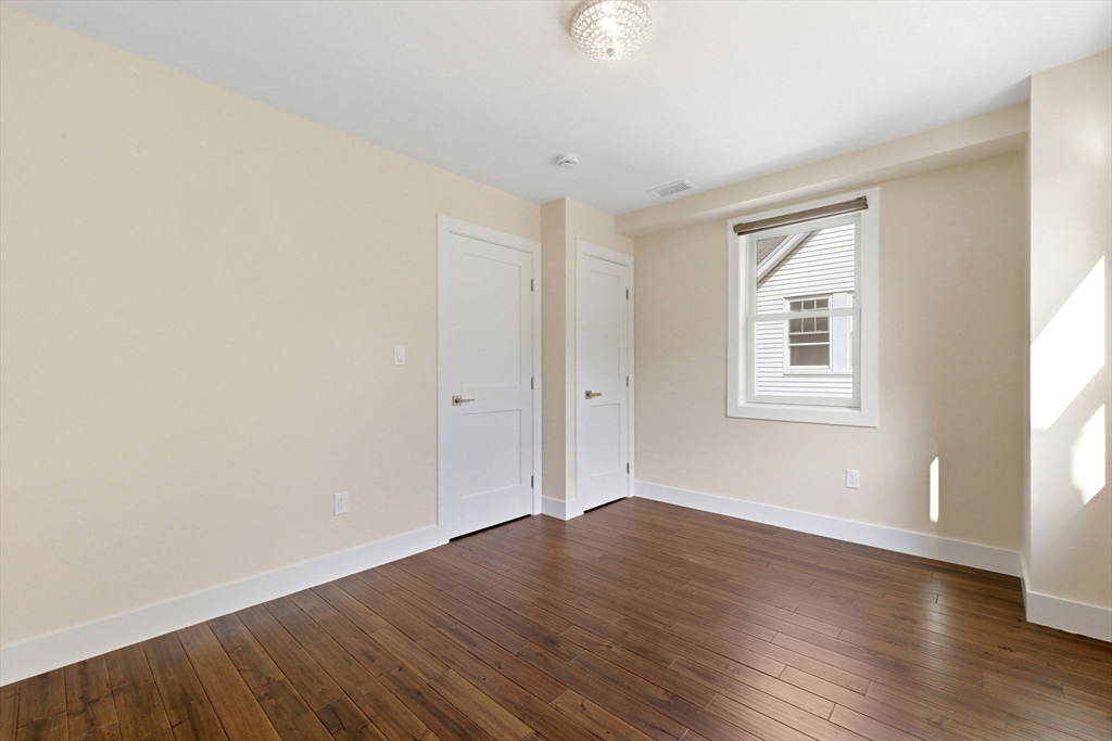 123 Nottinghill Rd Property Photo 17