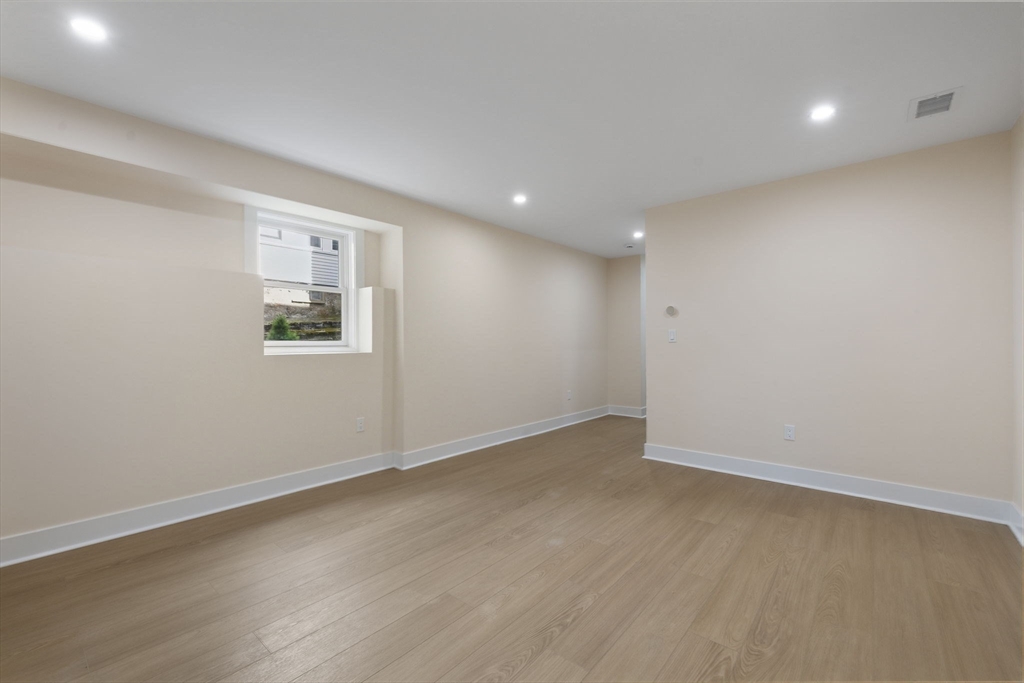 123 Nottinghill Rd Property Photo 26