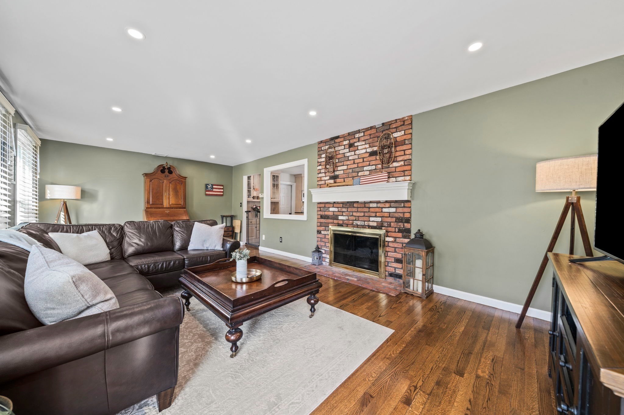 114 Longwater Dr Property Photo 11