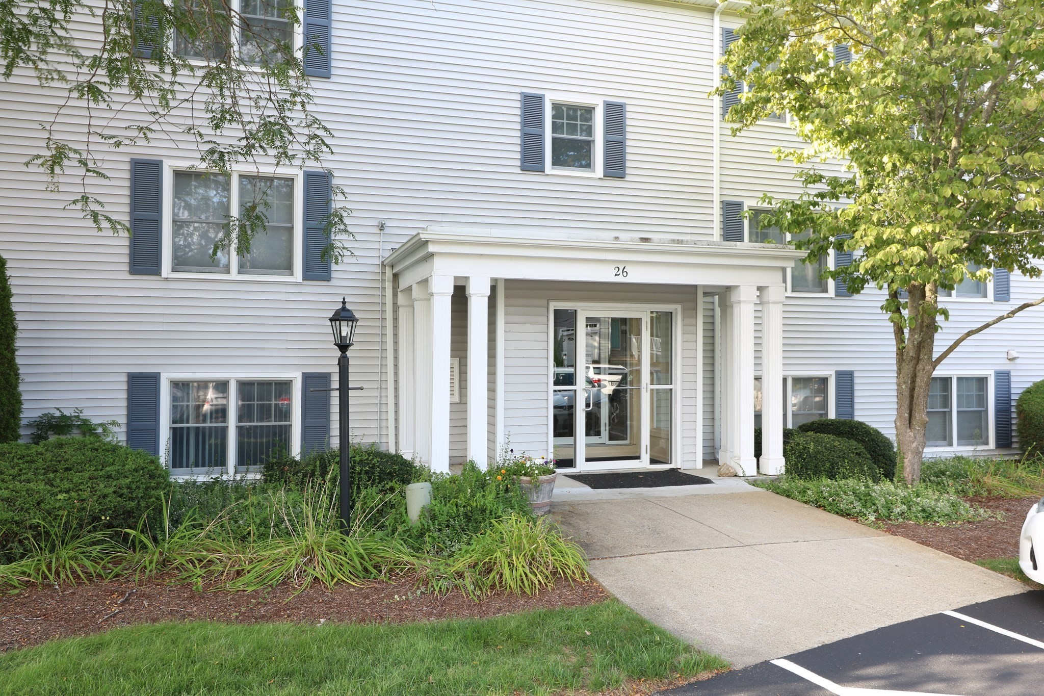 26 Webb Pl # 2c Property Photo 1