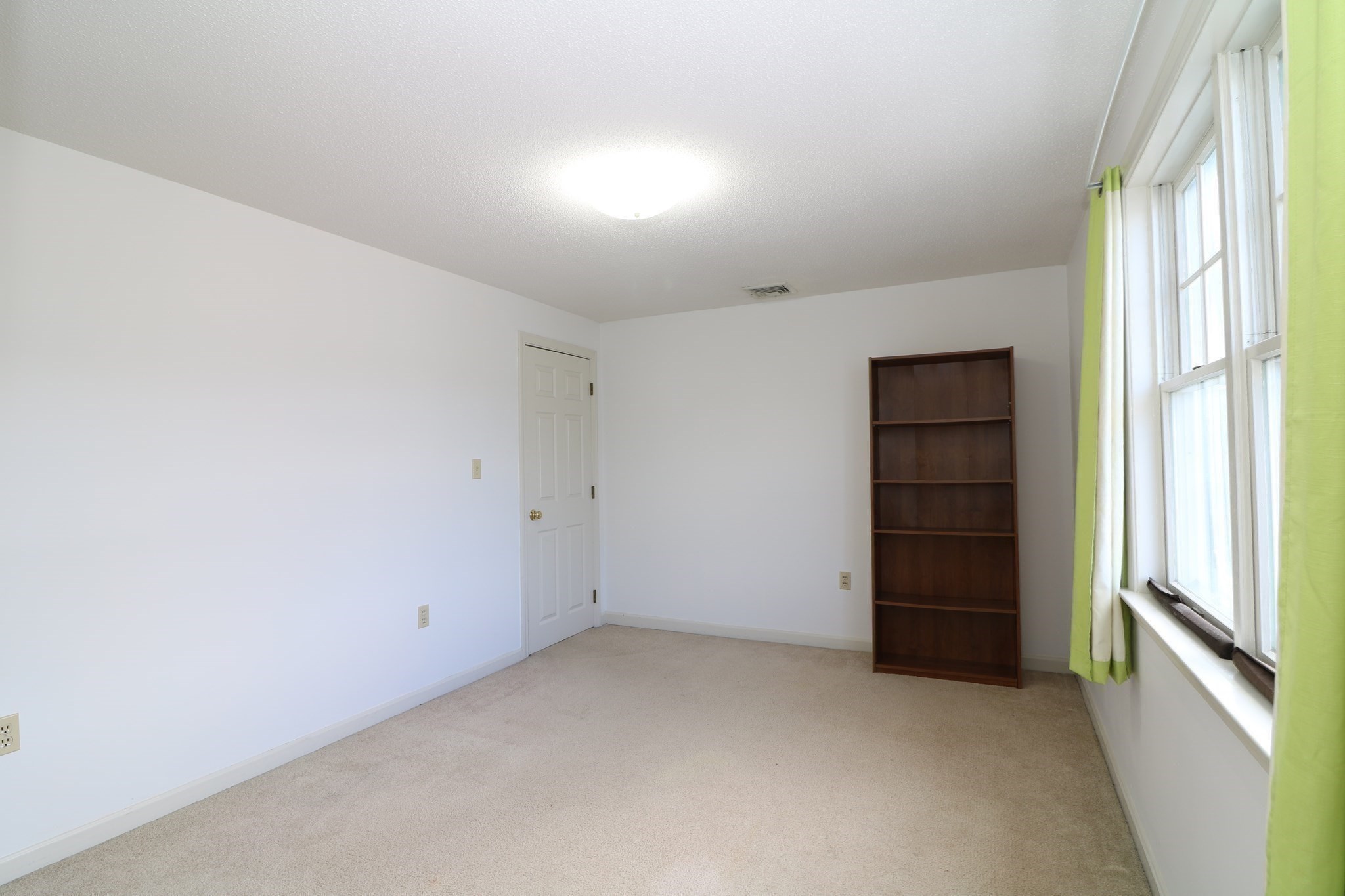 26 Webb Pl # 2c Property Photo 9