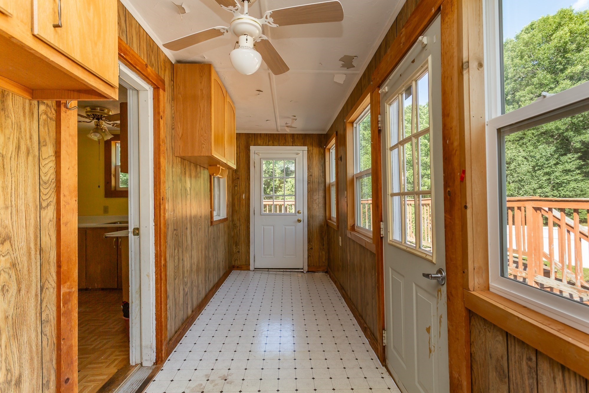 260 King Philip St Property Photo 22