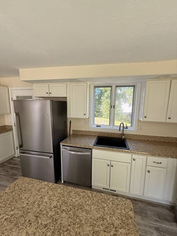 20 Church Ave Property Photo 5