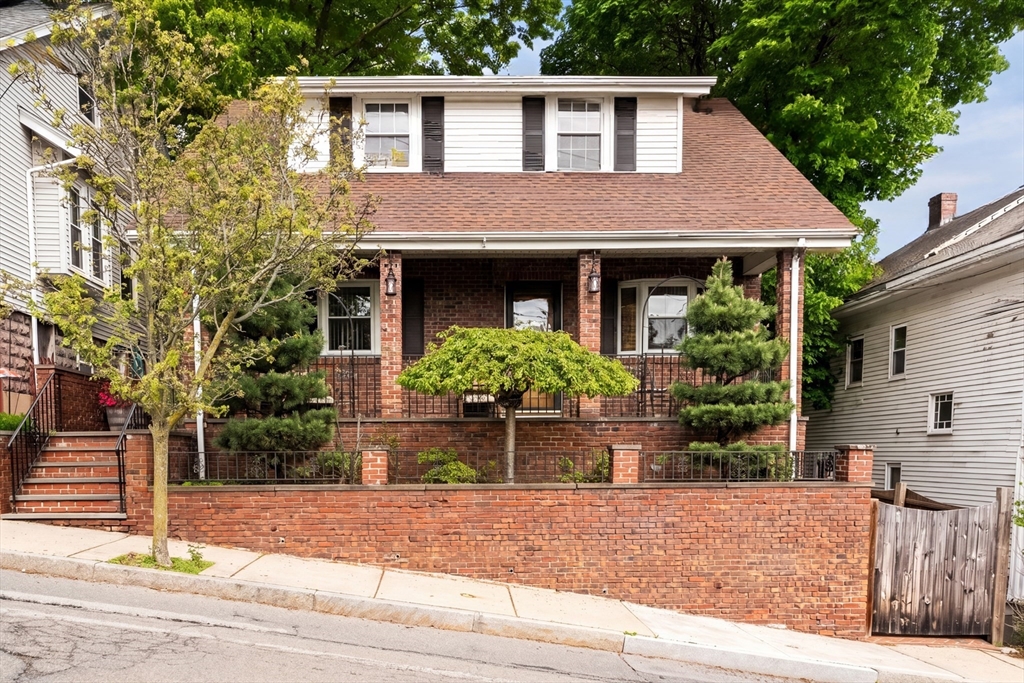21 Fells Ave Property Photo 1