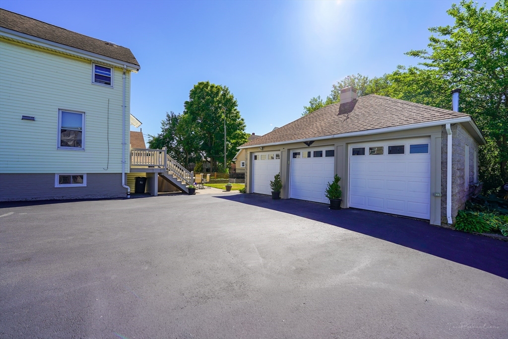 31 Fenmoor St Property Photo 3