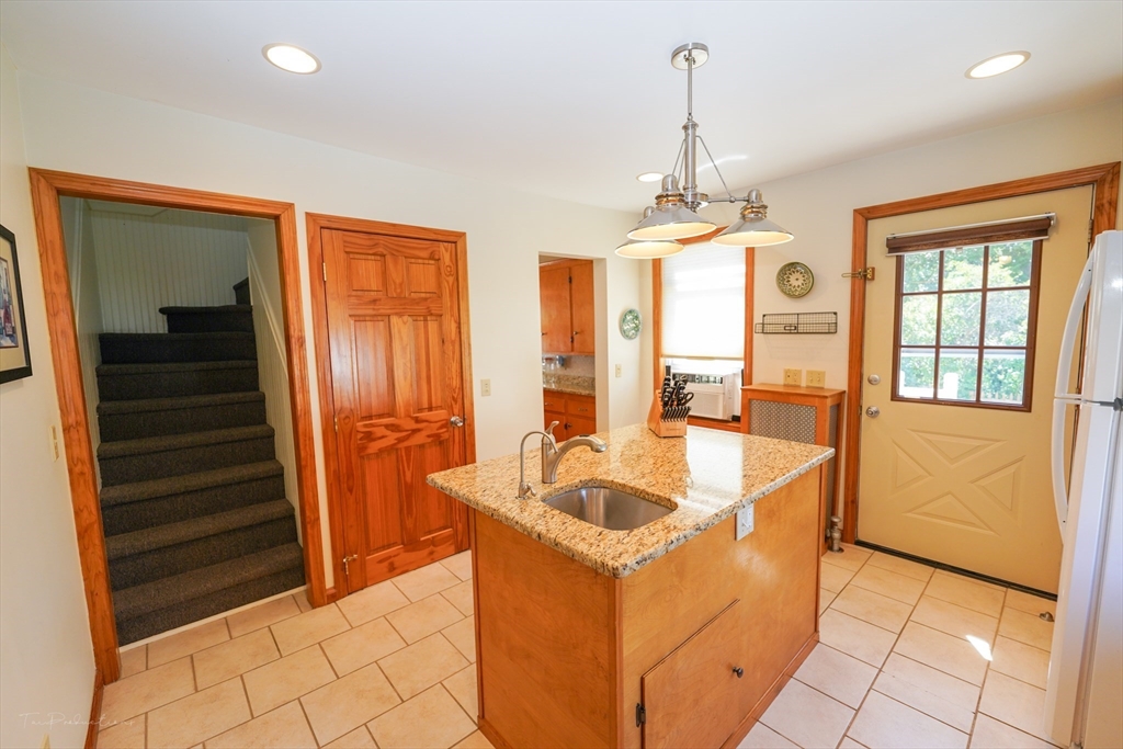 31 Fenmoor St Property Photo 11
