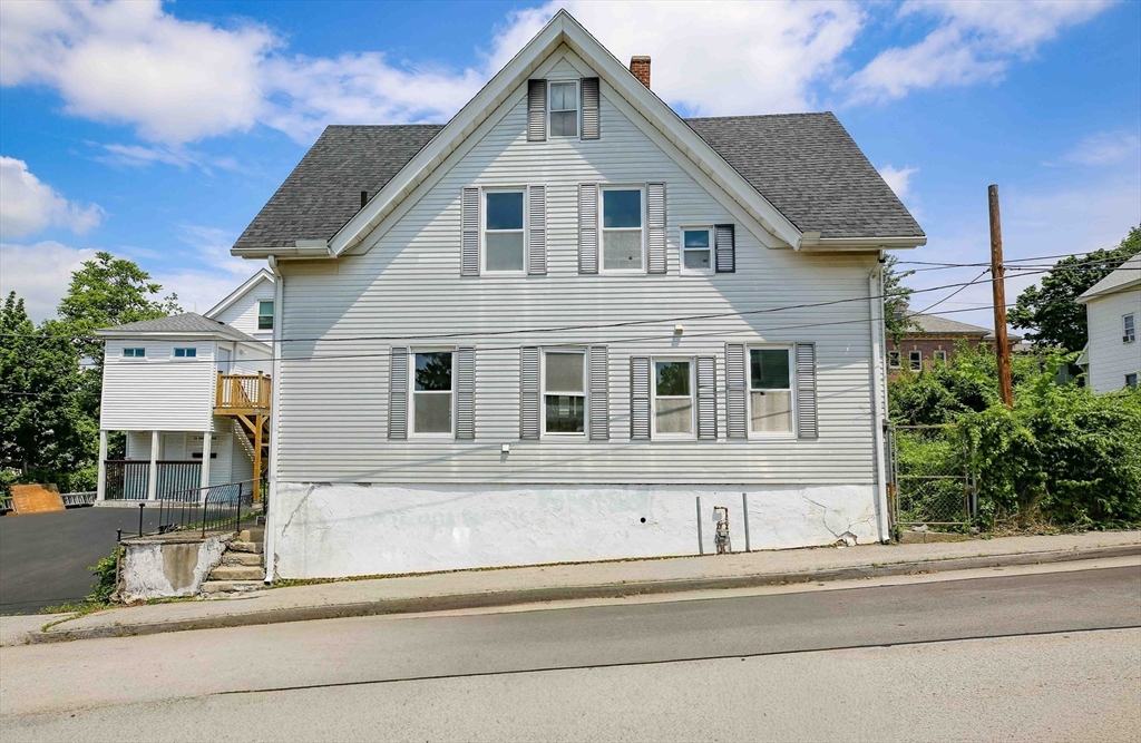 67 Richland St Property Photo 2