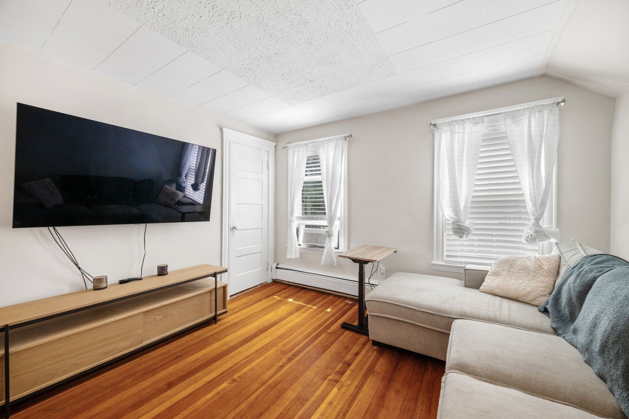 5-a Lorenzo St Property Photo 9