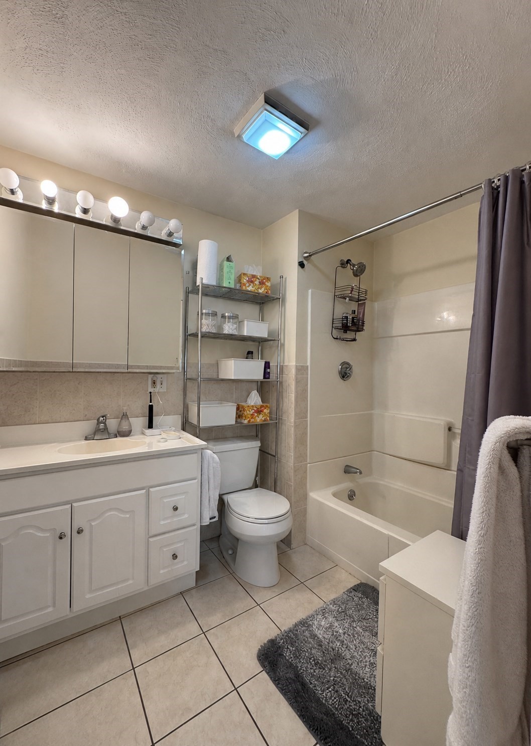 43 Market St # B Property Photo 9