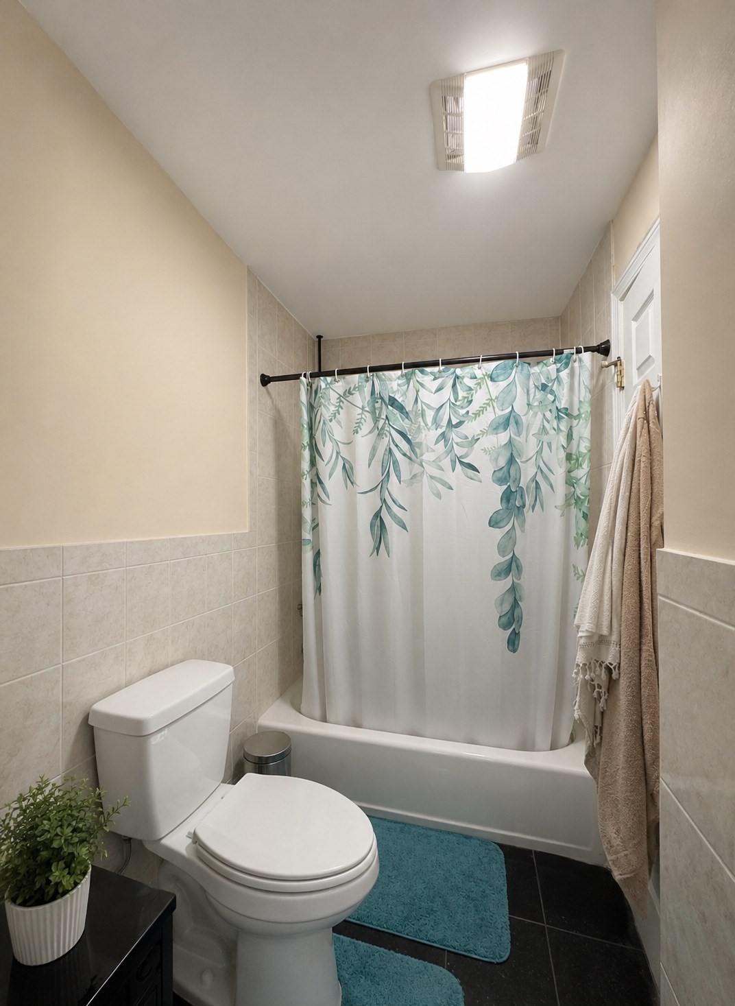 43 Market St # B Property Photo 10