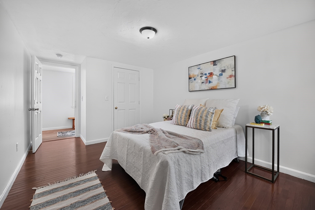 12 Linden St Property Photo 2