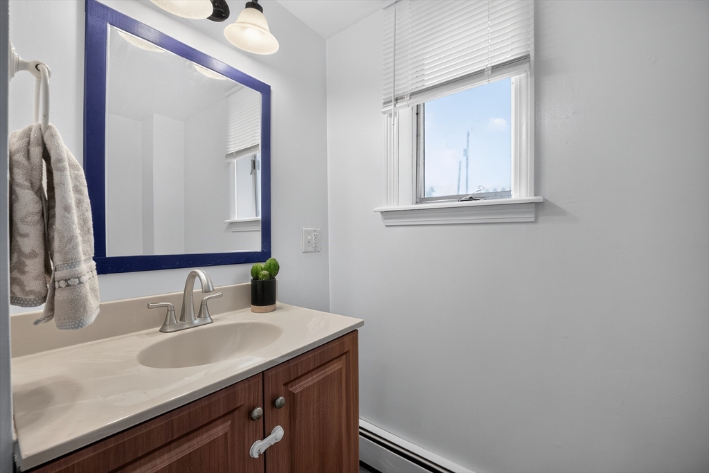 12 Linden St Property Photo 6