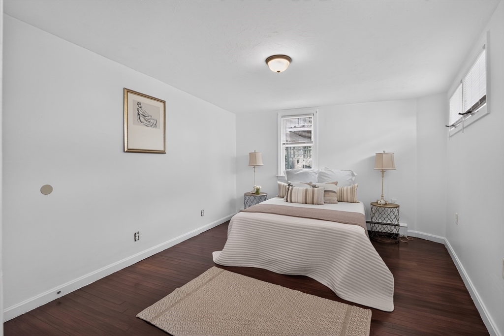 12 Linden St Property Photo 8