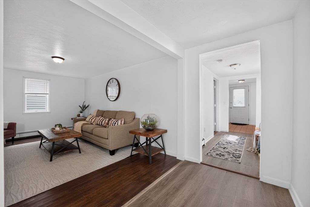 12 Linden St Property Photo 12