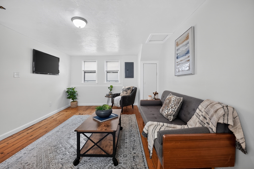 12 Linden St Property Photo 19