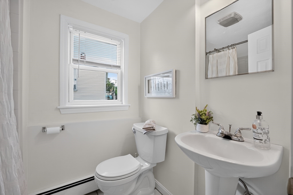 12 Linden St Property Photo 21