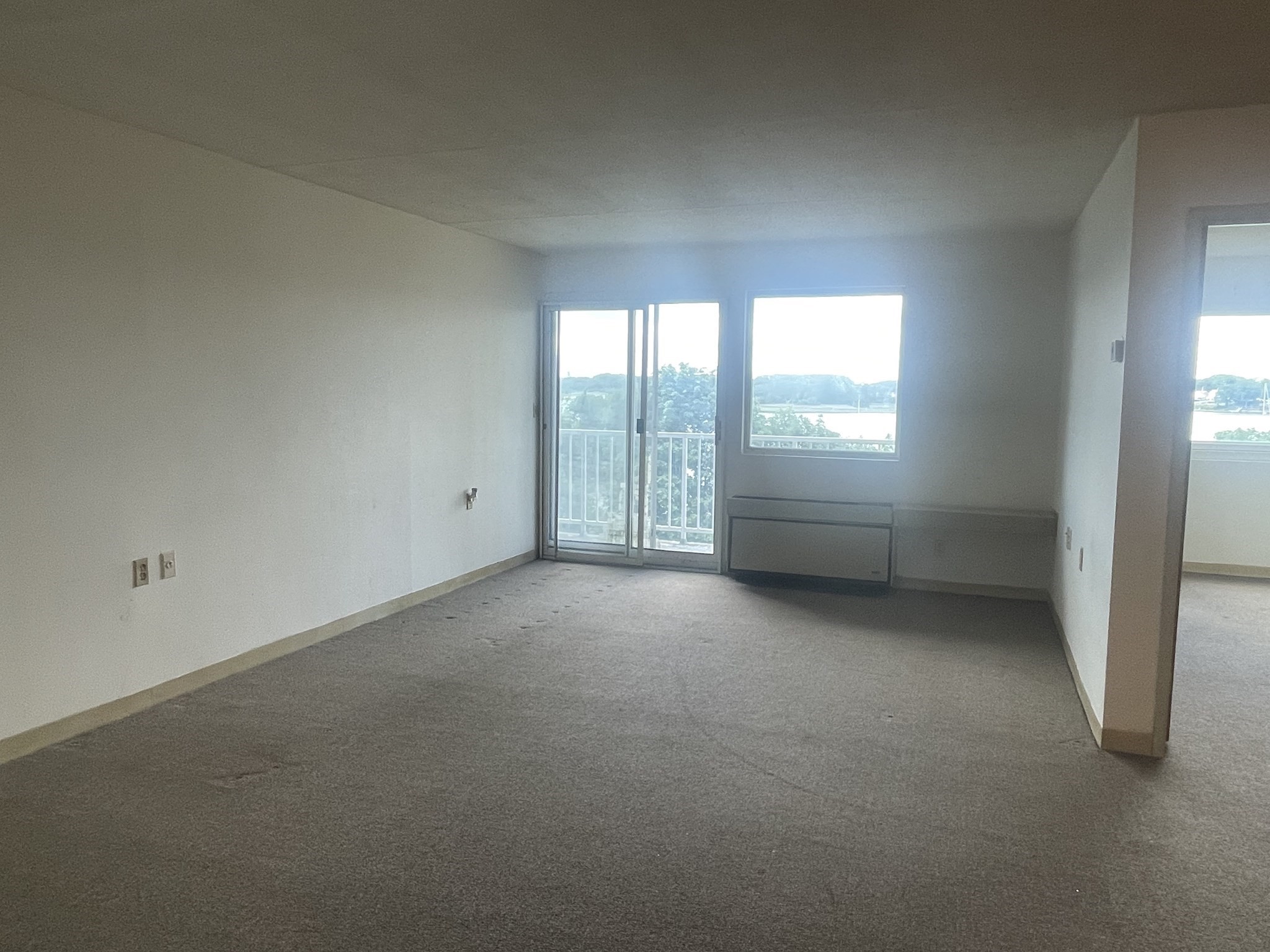 100 Cove Way # 402 Property Photo 6