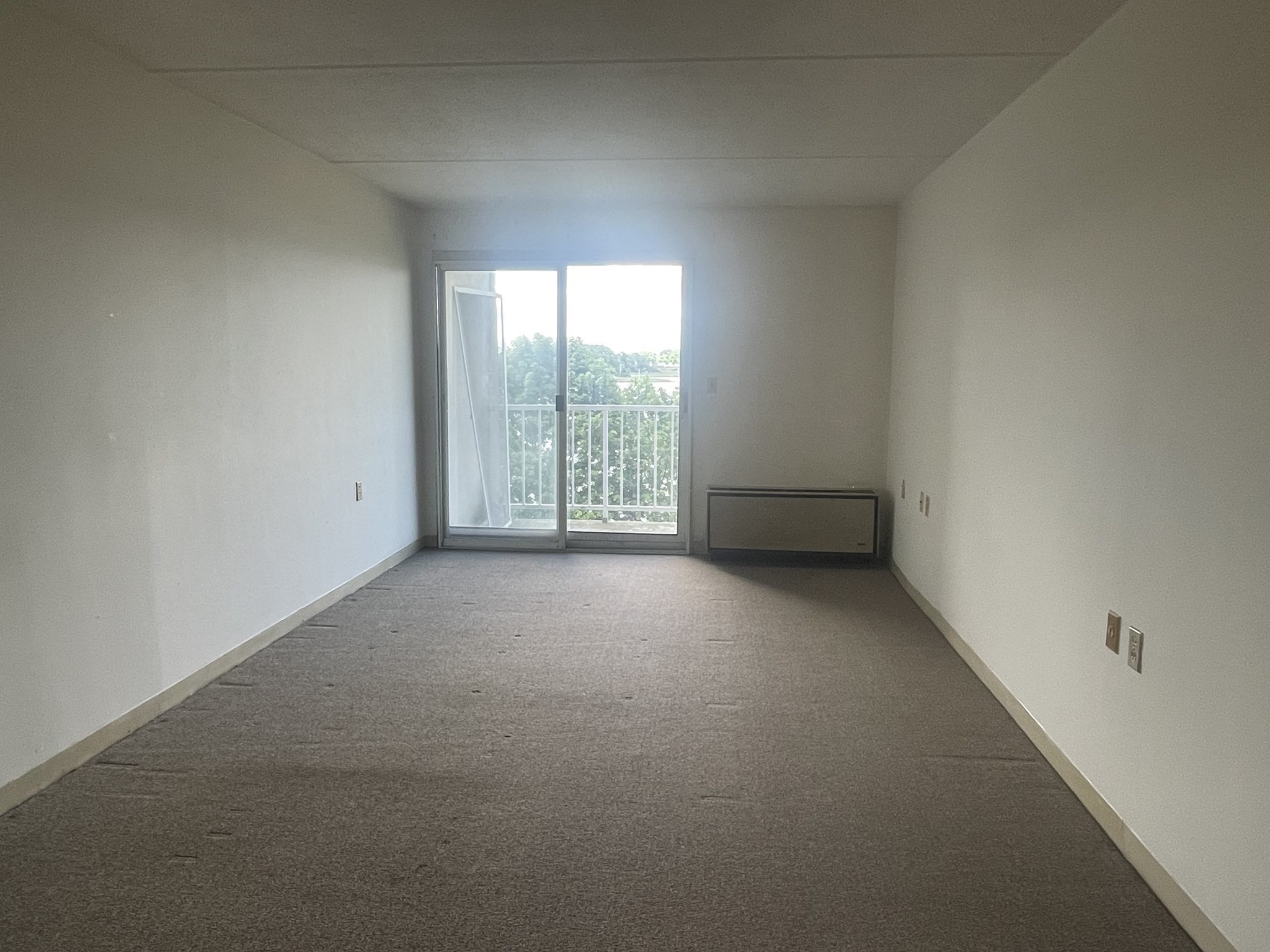 100 Cove Way # 402 Property Photo 8