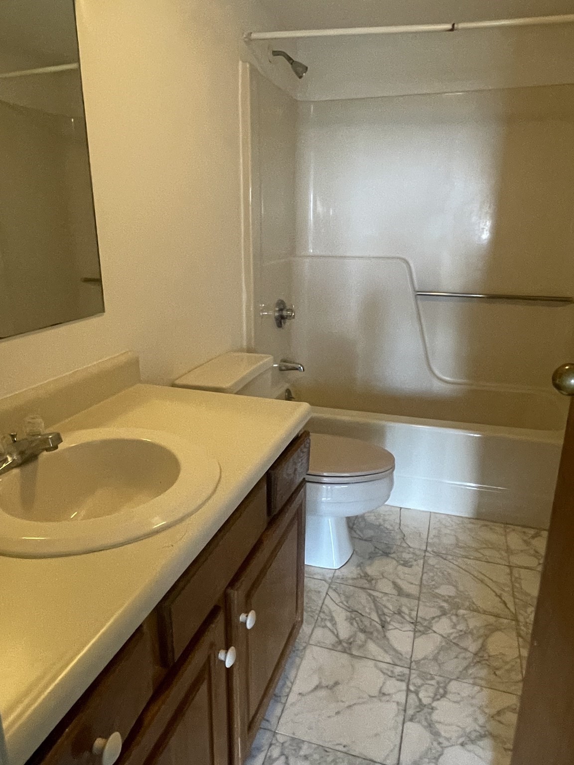 100 Cove Way # 402 Property Photo 9