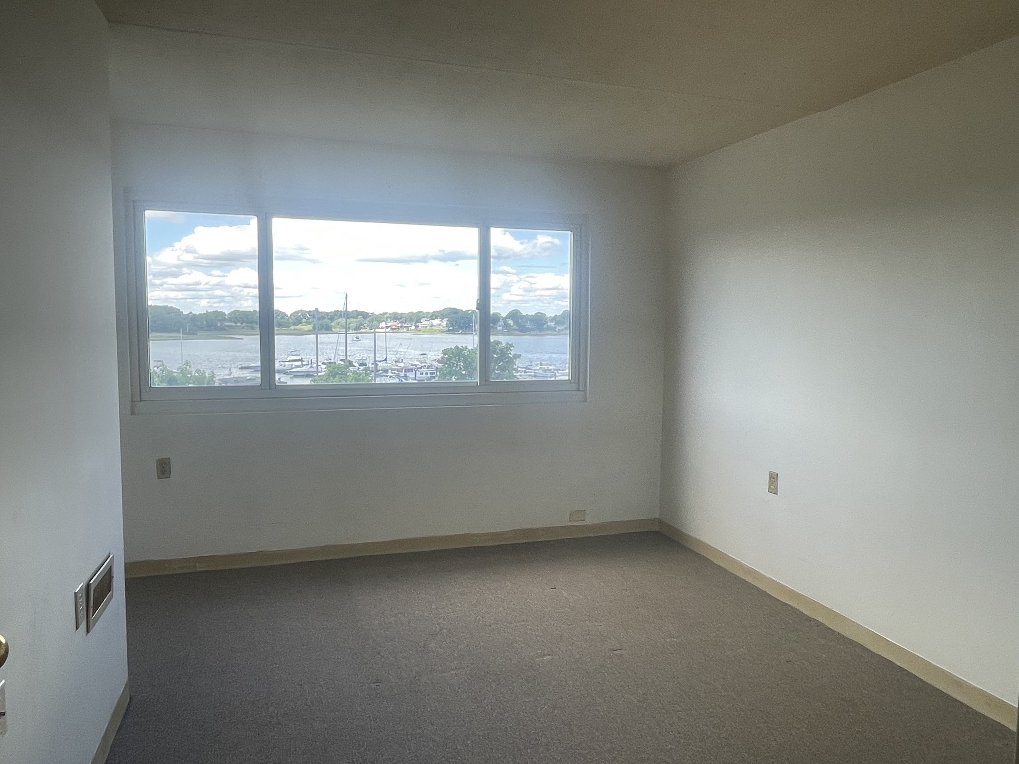 100 Cove Way # 402 Property Photo 10