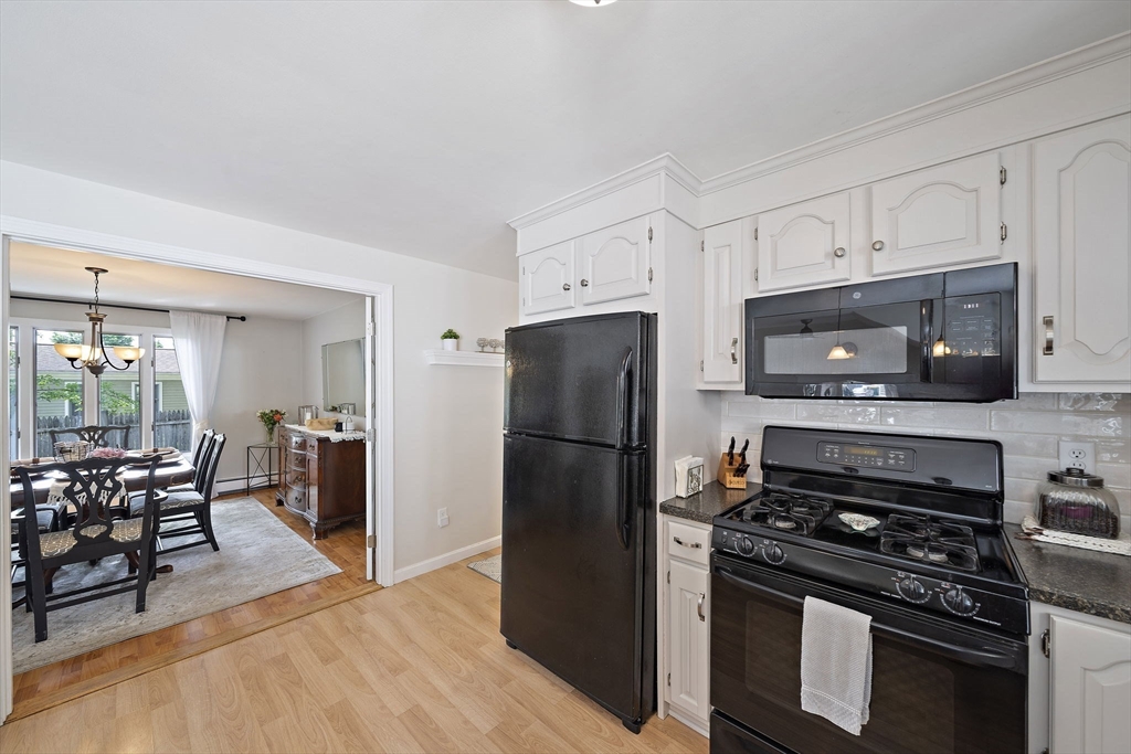 37 Davis St # 2 Property Photo 6