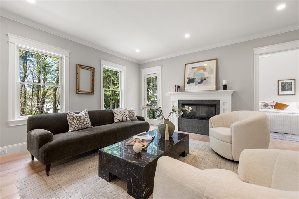 6 Revolutionary Road Property Photo 12
