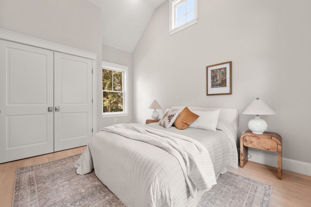 6 Revolutionary Road Property Photo 13