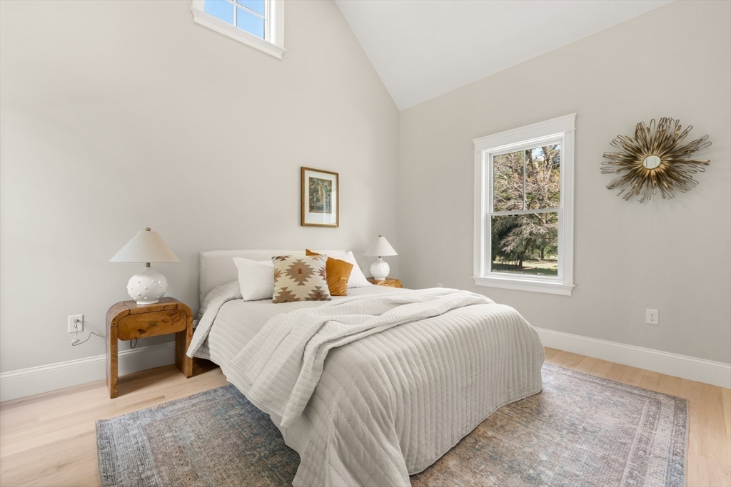 6 Revolutionary Road Property Photo 14
