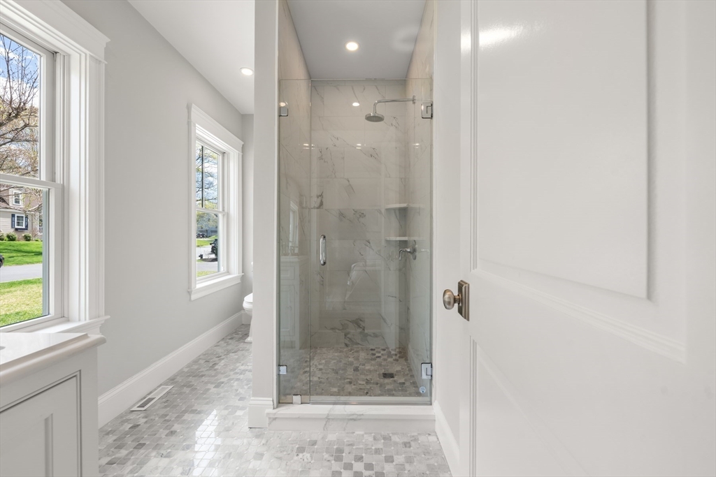 6 Revolutionary Road Property Photo 15