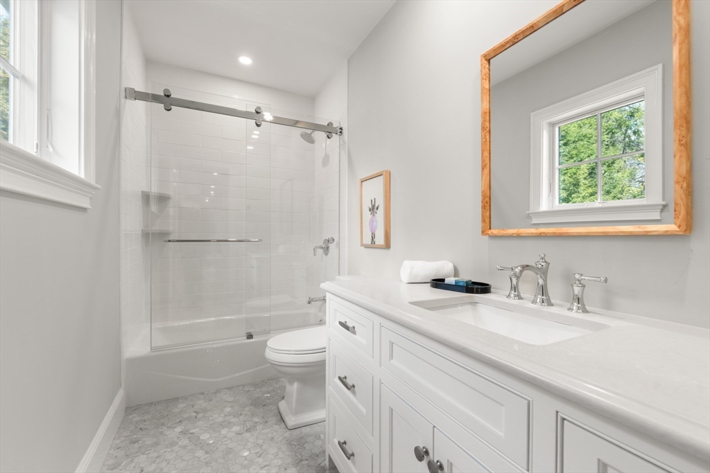 6 Revolutionary Road Property Photo 18