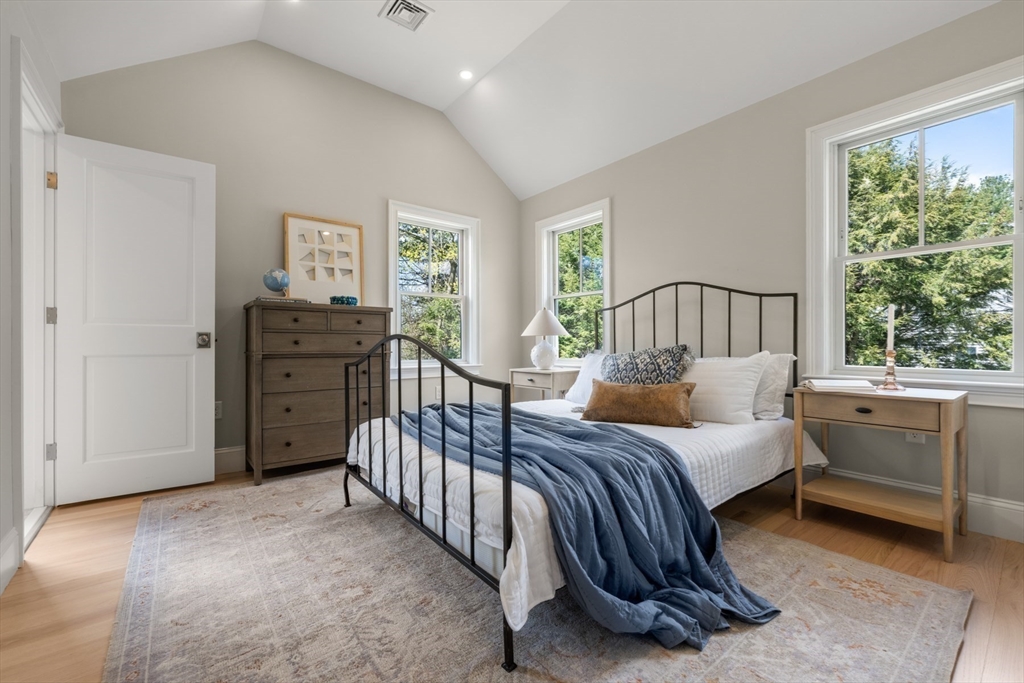 6 Revolutionary Road Property Photo 20