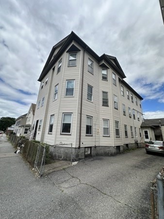 10 Ellsworth Property Photo 36