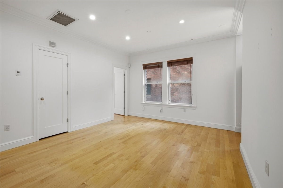7 Stillman Pl # 5 Property Photo 2