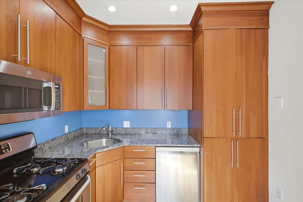 7 Stillman Pl # 5 Property Photo 6