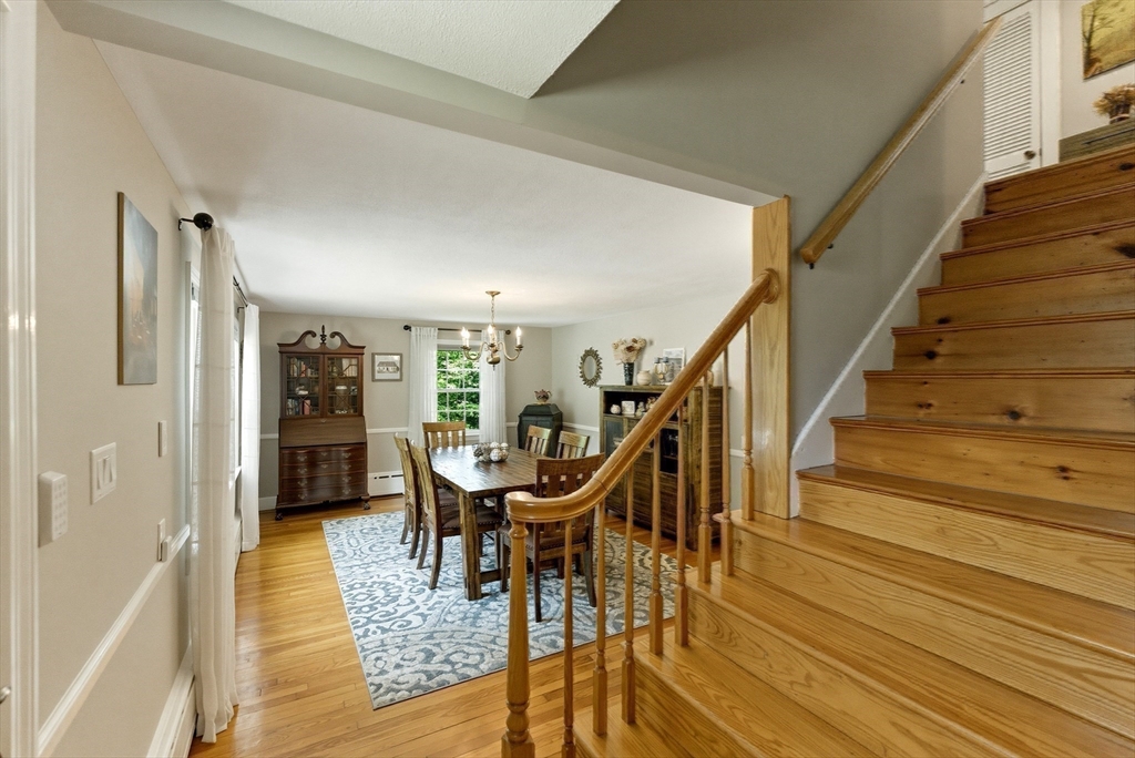 867 Whitman St Property Photo 8